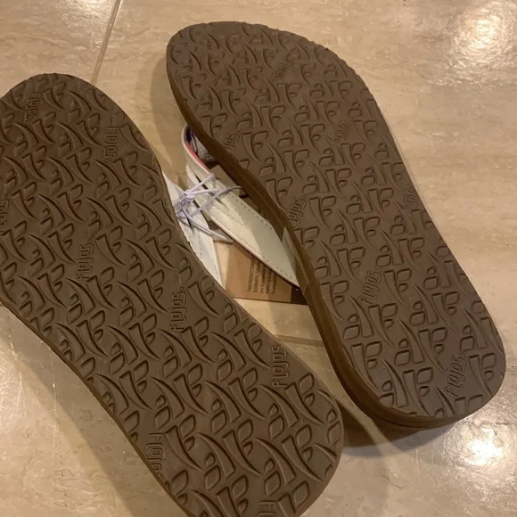 Flojos Flip Flops - Picture 4 of 5